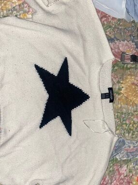 White Star Intarsia Cozy Sweater - Petite